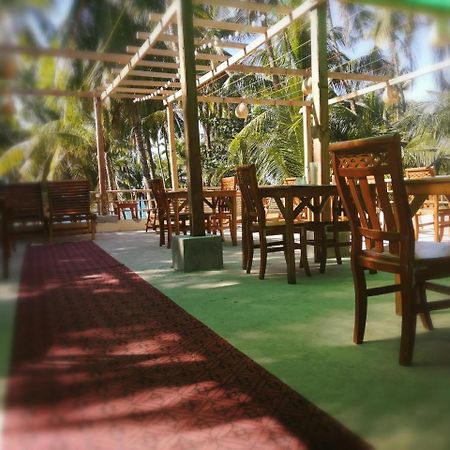 Kyaw Myanmar Hotel Gyeiktaw Exteriör bild